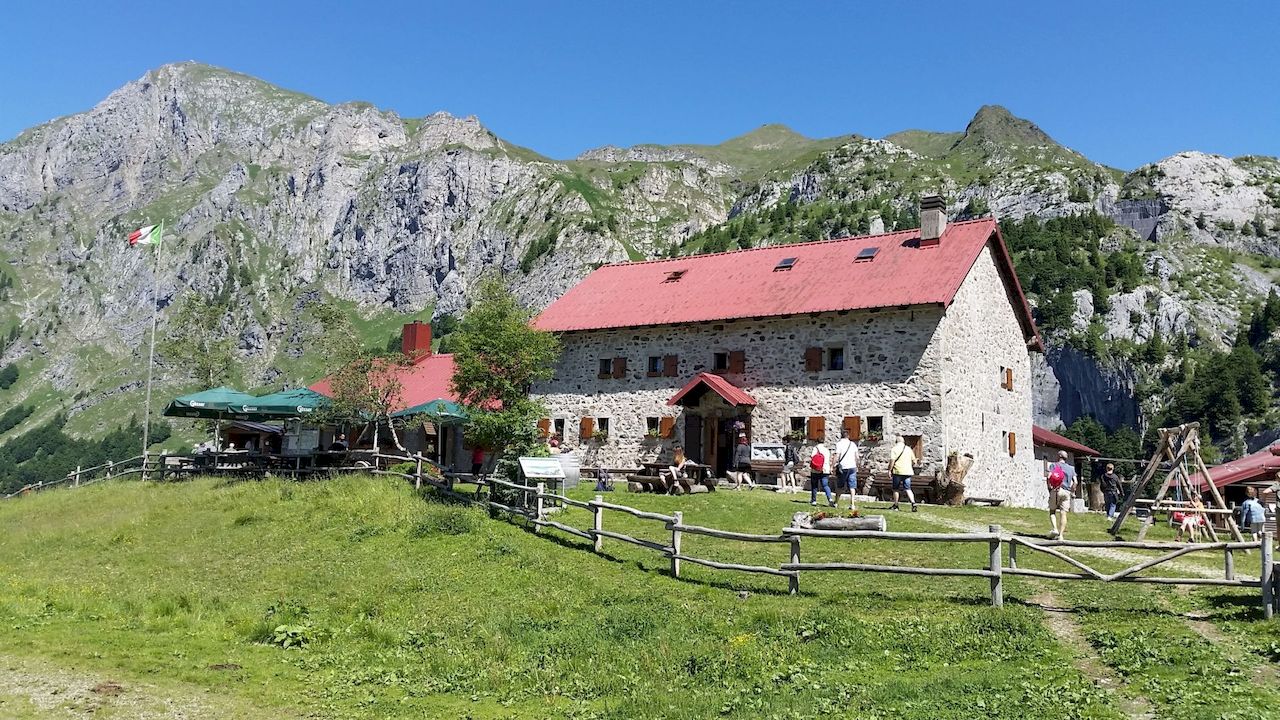 Cleulis malga Promosio (Pramosio) e lago Avostanis